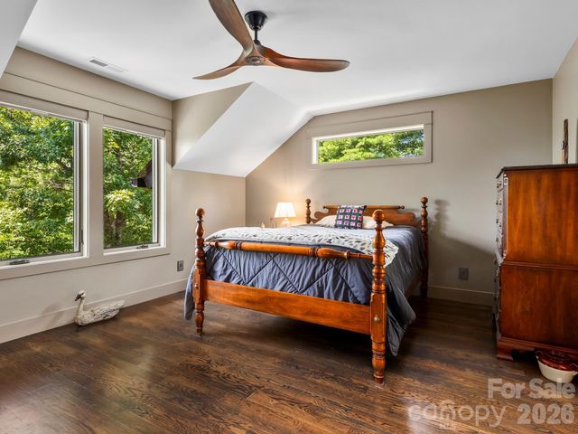 174 Dancing Wind Lane, Marshall, NC 28753