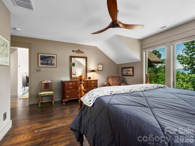 174 Dancing Wind Lane, Marshall, NC 28753