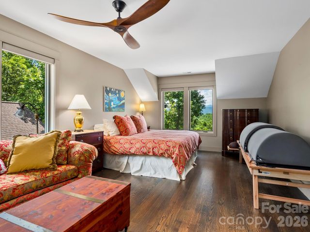 174 Dancing Wind Lane, Marshall, NC 28753