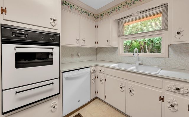 7808 Delhi Road, Woodway, TX 76712