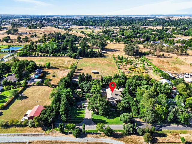 8595 Mackey Rd, Elk Grove, CA 95624
