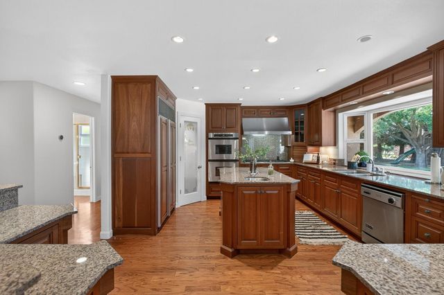 8595 Mackey Rd, Elk Grove, CA 95624