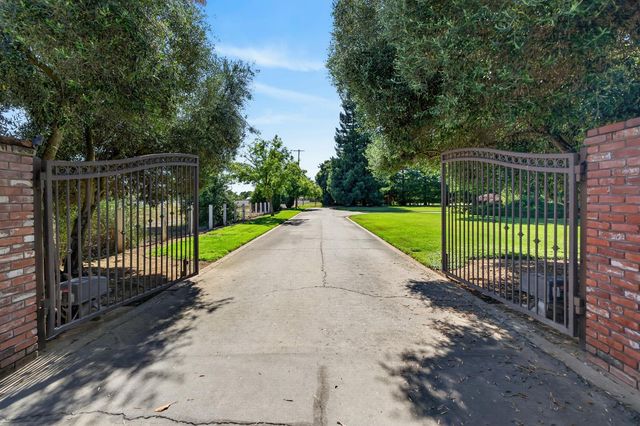 8595 Mackey Rd, Elk Grove, CA 95624