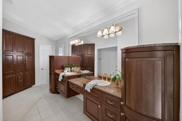 8595 Mackey Rd, Elk Grove, CA 95624