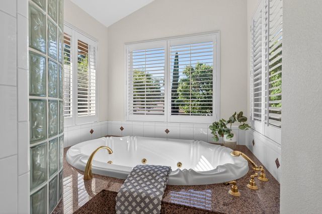 8595 Mackey Rd, Elk Grove, CA 95624