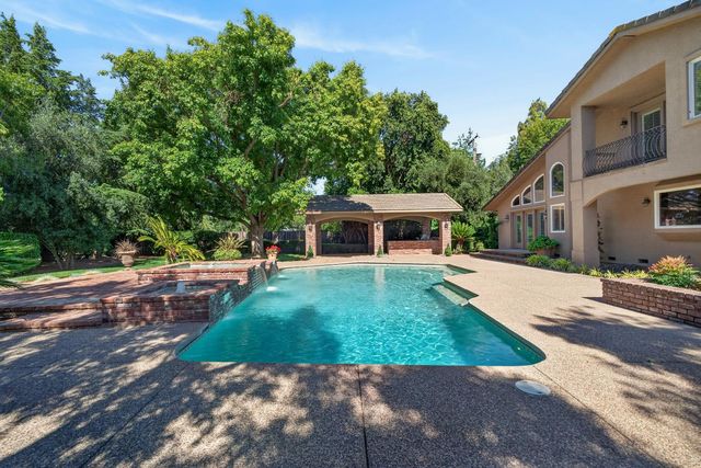 8595 Mackey Rd, Elk Grove, CA 95624