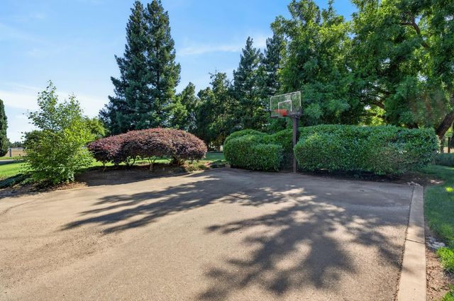 8595 Mackey Rd, Elk Grove, CA 95624