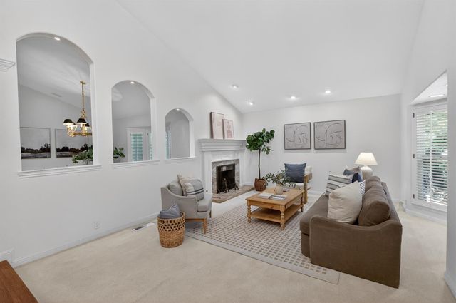 8595 Mackey Rd, Elk Grove, CA 95624