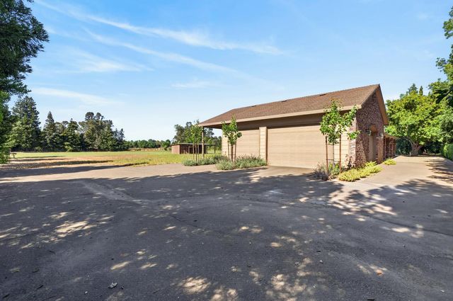 8595 Mackey Rd, Elk Grove, CA 95624