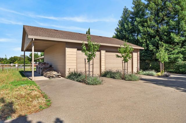 8595 Mackey Rd, Elk Grove, CA 95624