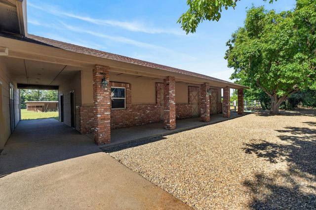 8595 Mackey Rd, Elk Grove, CA 95624