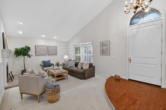 8595 Mackey Rd, Elk Grove, CA 95624