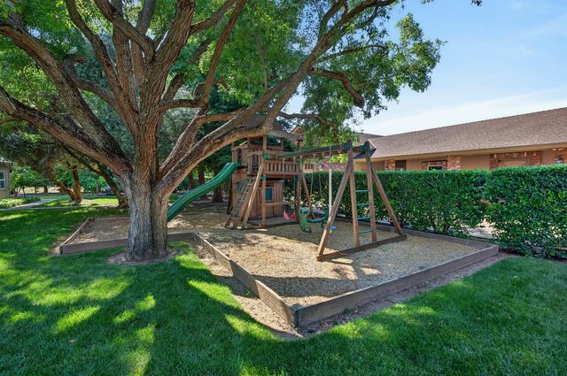 8595 Mackey Rd, Elk Grove, CA 95624