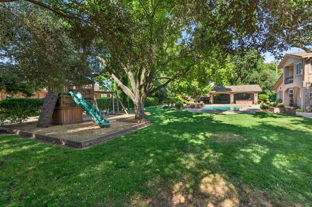 8595 Mackey Rd, Elk Grove, CA 95624