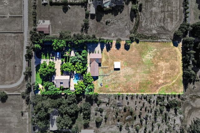 8595 Mackey Rd, Elk Grove, CA 95624
