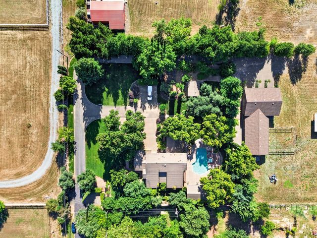 8595 Mackey Rd, Elk Grove, CA 95624