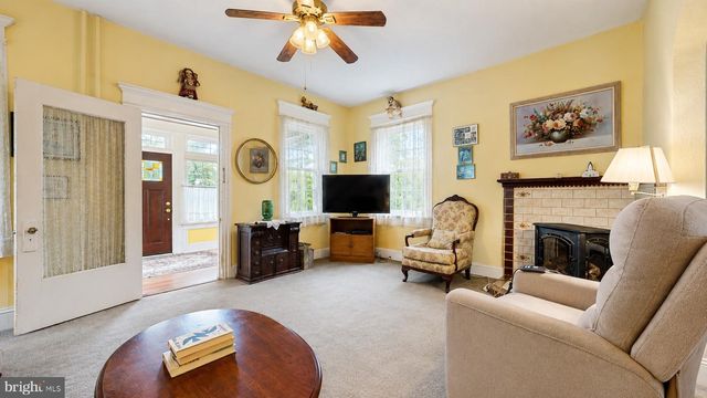 435 WASHINGTON AVE, Egg Harbor City, NJ 08215