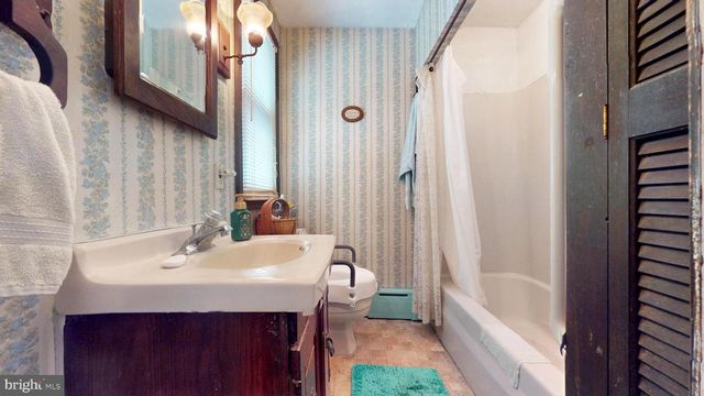 435 WASHINGTON AVE, Egg Harbor City, NJ 08215