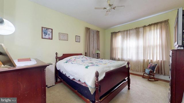 435 WASHINGTON AVE, Egg Harbor City, NJ 08215