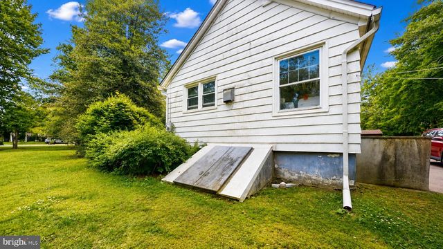 435 WASHINGTON AVE, Egg Harbor City, NJ 08215
