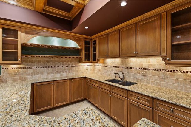 608 Oak Valley Boulevard, Advance, NC 27006