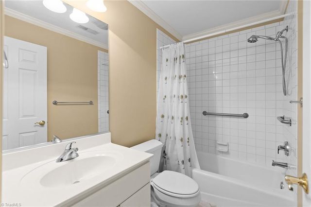 608 Oak Valley Boulevard, Advance, NC 27006