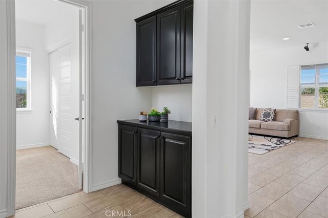 22384 Riverstream Court, Saugus, CA 91350