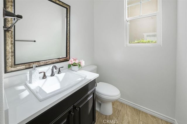 22384 Riverstream Court, Saugus, CA 91350