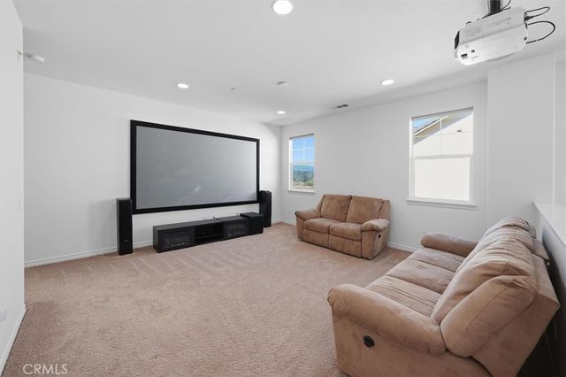 22384 Riverstream Court, Saugus, CA 91350