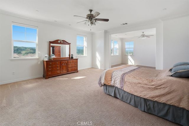 22384 Riverstream Court, Saugus, CA 91350