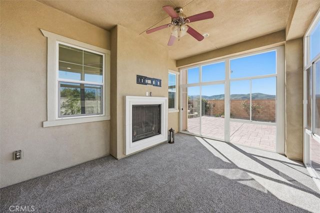 22384 Riverstream Court, Saugus, CA 91350