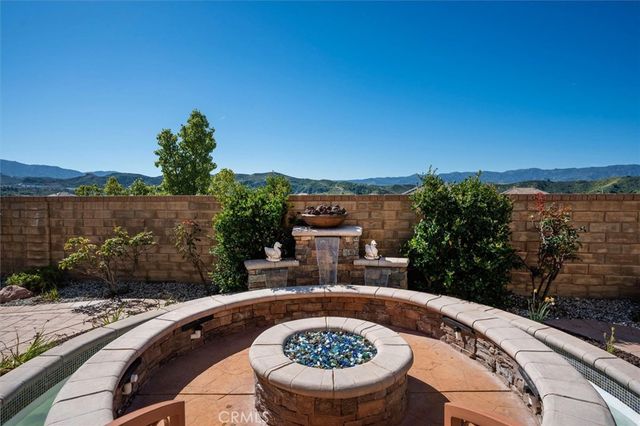 22384 Riverstream Court, Saugus, CA 91350