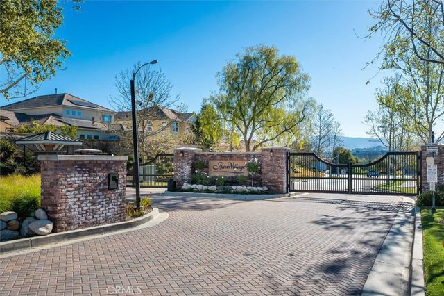 22384 Riverstream Court, Saugus, CA 91350