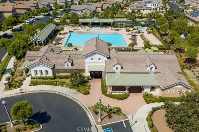 22384 Riverstream Court, Saugus, CA 91350