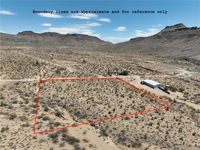 000 S Kofa Road, Golden Valley, AZ 86413