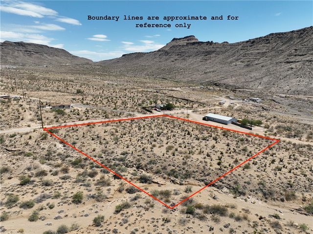 000 S Kofa Road, Golden Valley, AZ 86413