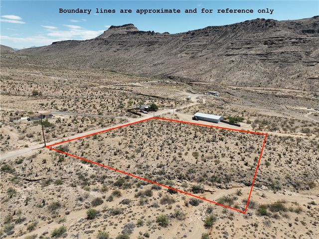 000 S Kofa Road, Golden Valley, AZ 86413