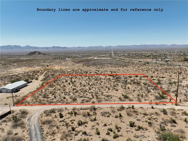 000 S Kofa Road, Golden Valley, AZ 86413