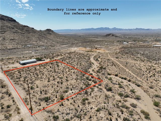 000 S Kofa Road, Golden Valley, AZ 86413