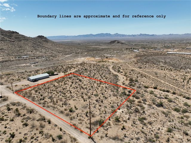 000 S Kofa Road, Golden Valley, AZ 86413