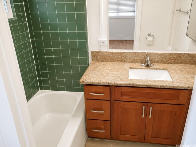 1559 Magazine Street, Honolulu, HI 96822
