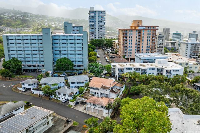 1559 Magazine Street, Honolulu, HI 96822
