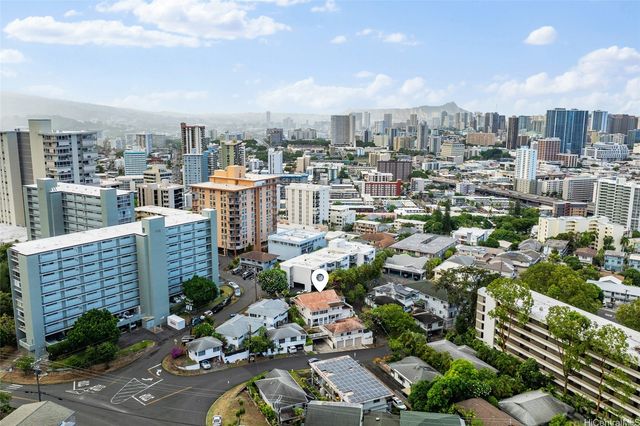 1559 Magazine Street, Honolulu, HI 96822