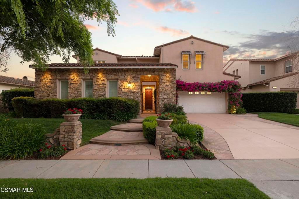 Image 10 of property listing at 5066 Via Santana, Newbury Park, CA 91320