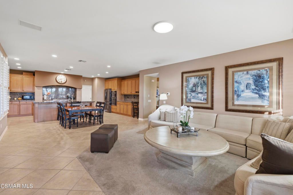 Image 19 of property listing at 5066 Via Santana, Newbury Park, CA 91320