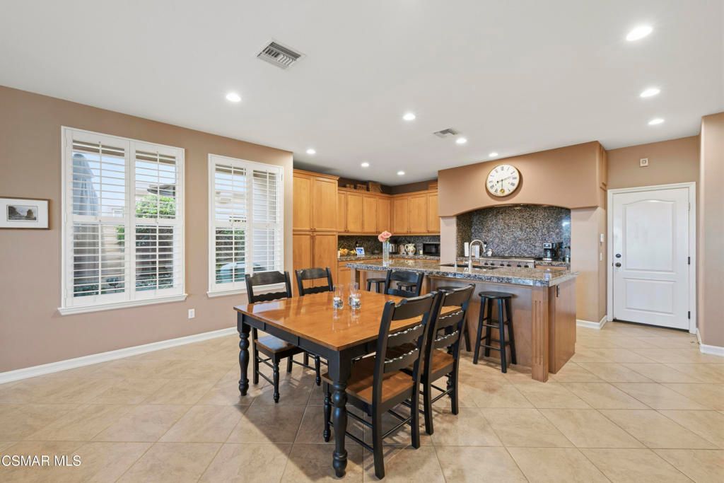 Image 22 of property listing at 5066 Via Santana, Newbury Park, CA 91320