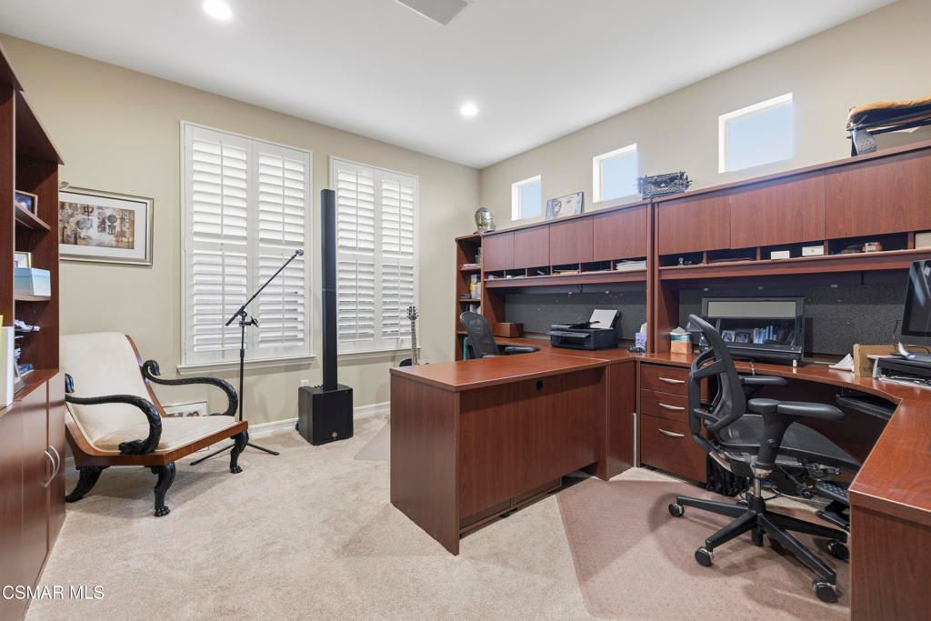 Image 23 of property listing at 5066 Via Santana, Newbury Park, CA 91320