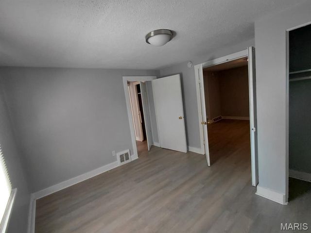 10169 Imperial Drive, St Louis, MO 63136