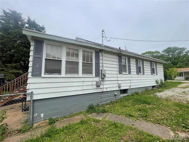 10169 Imperial Drive, St Louis, MO 63136