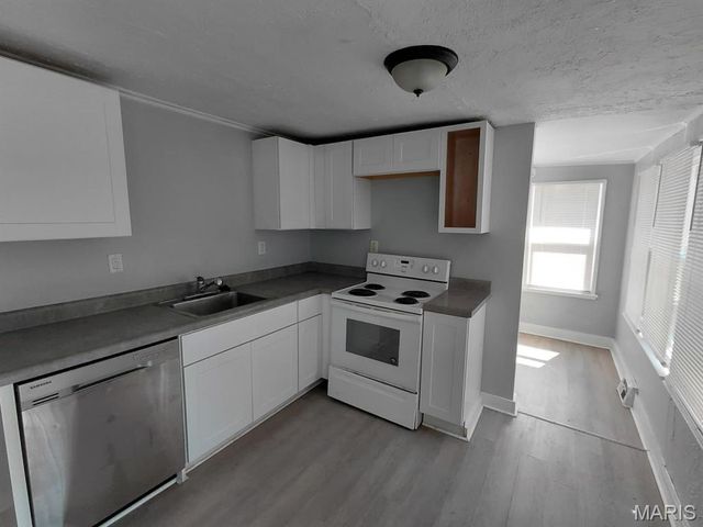 10169 Imperial Drive, St Louis, MO 63136